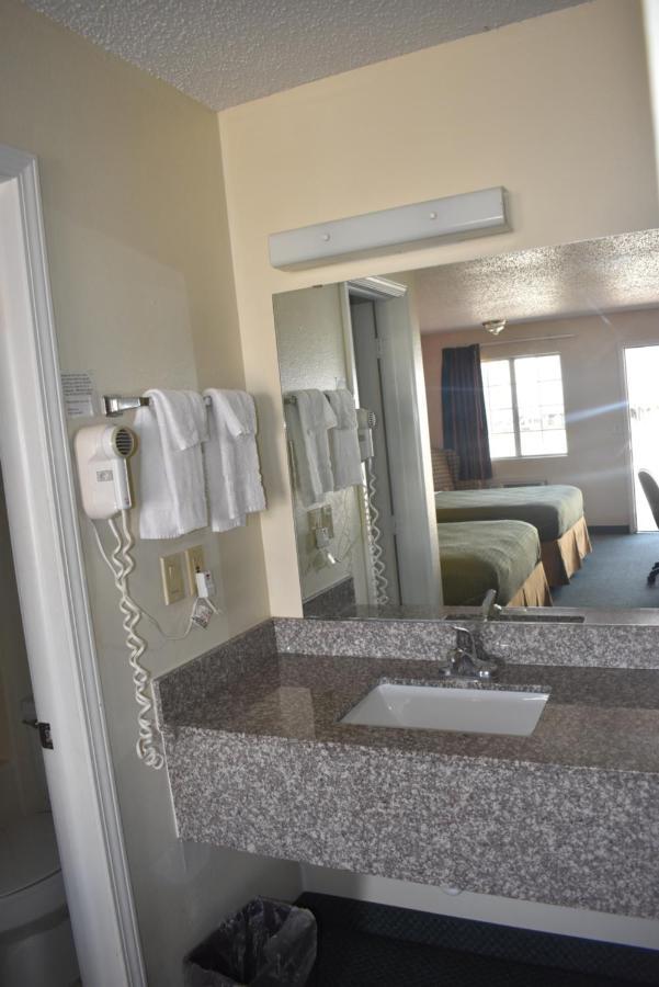Royal Inn Springdale Esterno foto
