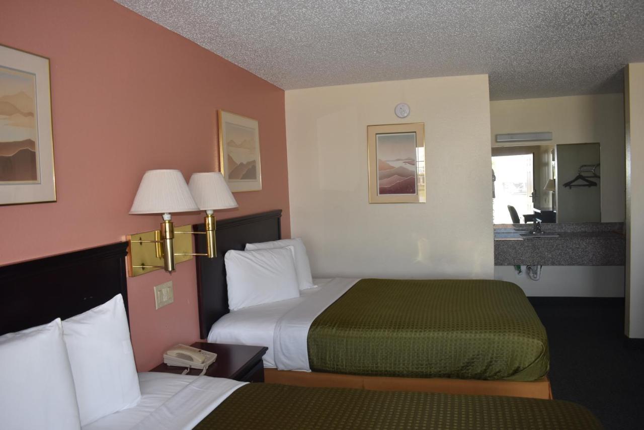 Royal Inn Springdale Esterno foto